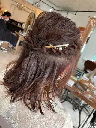 ミディアム 金子 しおりのヘアスタイル