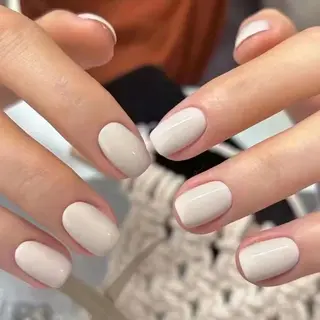 ネイル pink ladyサロン所属・べ にのネイルデザイン