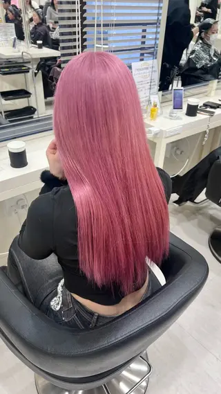ロング カラー ヘアアレンジ 韓国レイヤー＆ピンク 艶髪🩶maikoのヘアスタイル