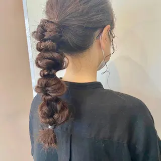 ロング ヘアアレンジ あやめ【顔まわり/レ イヤー/柔らかカラ】のヘアスタイル