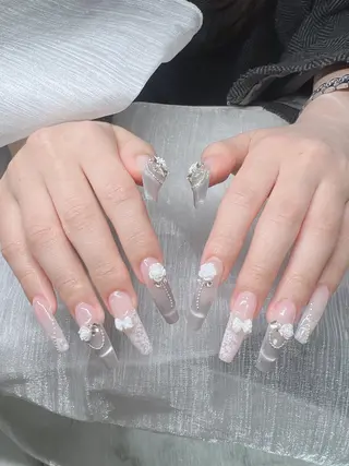 ネイル Lee Nailsのネイルデザイン