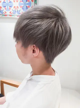 ショート カラー メンズ ヘアアレンジ 𝐑𝐈𝐍𝐊𝐀 🐣🩷のヘアスタイル