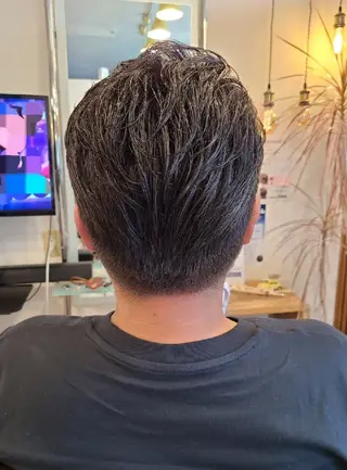 メンズ シ マのヘアスタイル