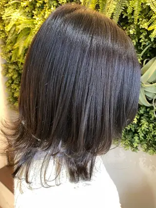 ミディアム 水谷 菜央のヘアスタイル