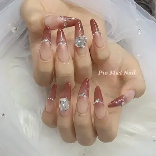 ネイル Pio Mielのネイルデザイン