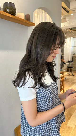 セミロング カラー じゅわっと暖色カラー 🍊Moemiのヘアスタイル