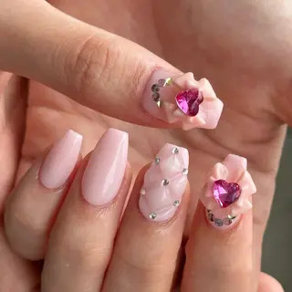 ネイル Nailist Amiのネイルデザイン