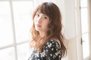 セミロング Alushe艶髪・ 髪質改善のヘアスタイル