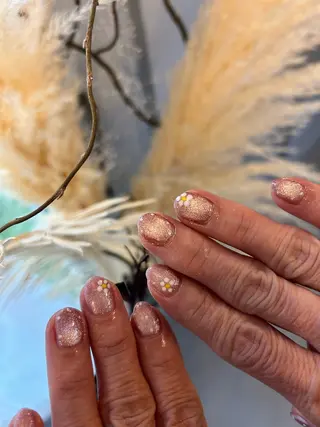 ネイル amunail所属・amunail浦川 歩のネイルデザイン