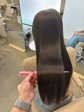 ロング AVANCE.尼崎所属・長岡 明音のヘアスタイル