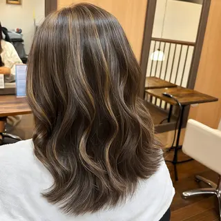 ロング MOLLASALON 浅香山店所属・髪質改善カラー 縮毛矯正🤍辻桃加のヘアスタイル