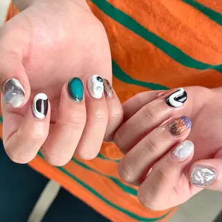 ショート m kaori𓃟のネイルデザイン