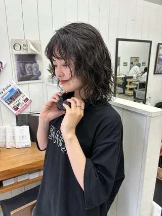 ミディアム パーマ Ann./艶髪 /レイヤーカットのヘアスタイル