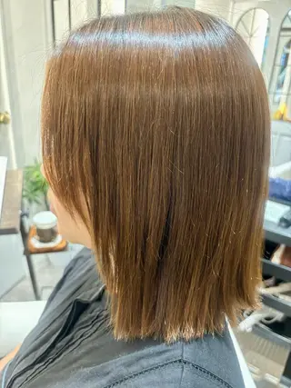ミディアム 岩本 理沙のヘアスタイル