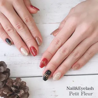 ネイル Petit Fleur所属・青柳 亜梨奈のマツエク・マツパデザイン