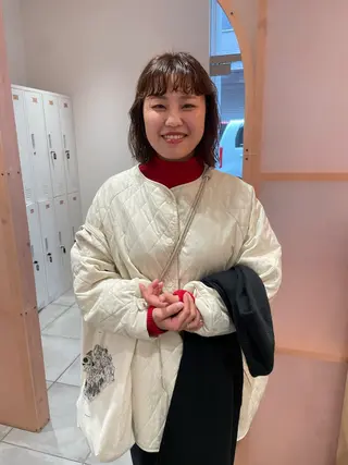 ミディアム パーマ 上平 綾菜のヘアスタイル