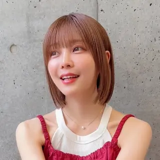 ショート カラー 顔周り/レイヤー/ 透明感/みっきーのヘアスタイル