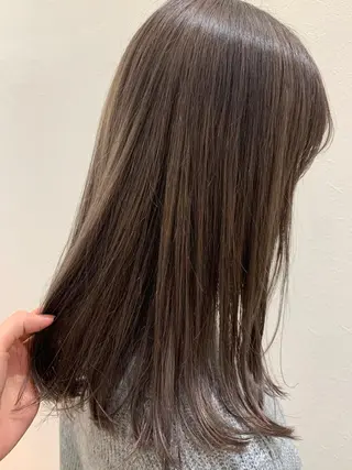 セミロング カラー hub hair レイヤー/透明感のヘアスタイル