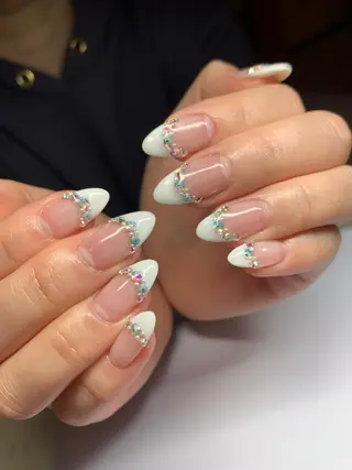 ネイル 木槿所属・吉冨 光恵のネイルデザイン