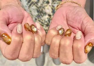 ネイル biene 鴨下愛美のネイルデザイン