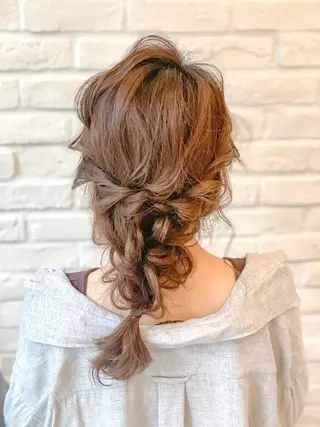 ミディアム カラー ヘアアレンジ SHANTi 飯塚 ヘアセット/髪質改善のヘアスタイル