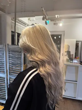 ロング 🪞表参道パーマ Nikachi🪞のヘアスタイル