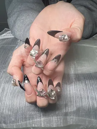 ネイル Lee Nailsのネイルデザイン