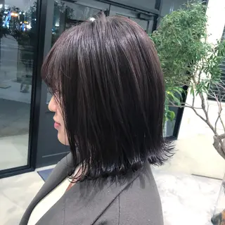 ミディアム オオタ ユキのヘアスタイル