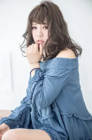 ミディアム セミロング ロング カラー Re:ta Hair 飯田淳平のヘアスタイル