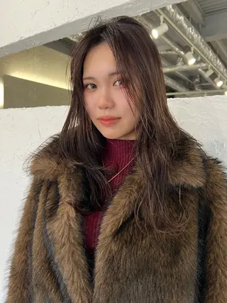 ロング eim AYUKAのヘアスタイル