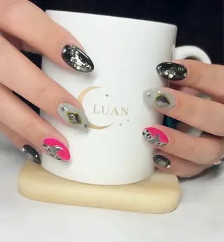 ネイル LUAN yuumiのネイルデザイン