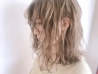 ミディアム カラー 🎗️comoda 神戸三宮 髪質改善のヘアスタイル