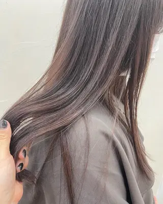 ロング 顔まわりレイヤー/ bob及川亜沙美のヘアスタイル