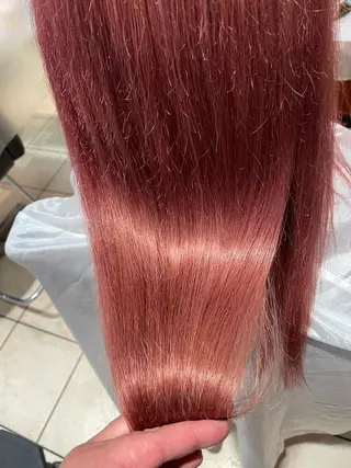 セミロング カラー NINE＋/代表 ブリーチ特化型サロンのヘアスタイル