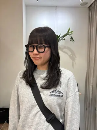 セミロング 竹口 莉央のヘアスタイル