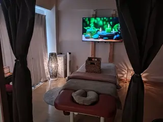 リラクゼーションサロン【柔もみ】所属・ふっと緩む/オイル＆ もみほぐし🌿柔もみのエステ・リラクイメージ