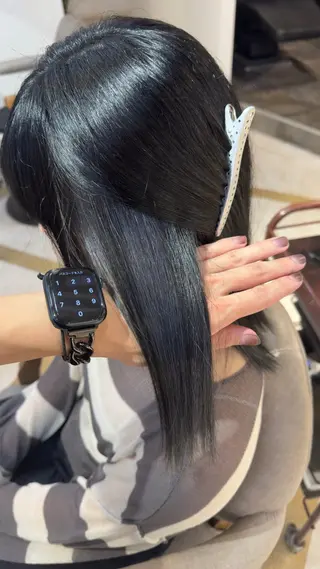 ミディアム カラー せいと/ウルフ/ ハイトーン/艶髪のヘアスタイル