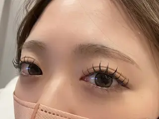 マツエク・マツパ 眉毛サロン(アイブロウ)&まつ毛パーマ専門 紬麦 by laughnelu  表参道・原宿店所属・ゆうか 紬麦by laughneluのマツエク・マツパデザイン