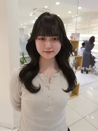 セミロング 透明感カラー/レイヤ ー/縮毛/暗髪/銀座のヘアスタイル