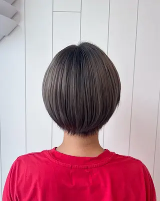 ショート サラツヤ美髪矯正✨️ 平木亜美のヘアスタイル