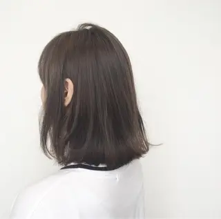 ミディアム カラー シンマ チヒロのヘアスタイル