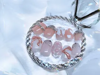 ネイル ちゅるんネイル🪄 耳ツボジュエリー🔗のネイルデザイン