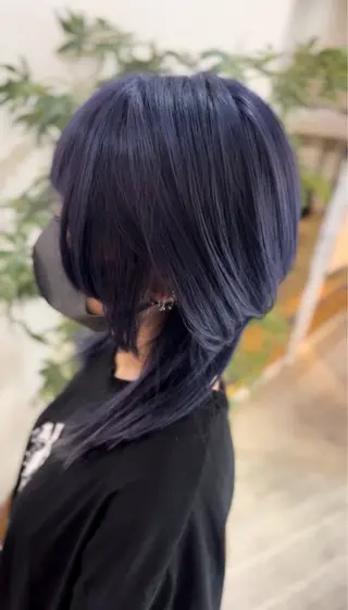 ミディアム 飯星慧斗 /ブリーチ、縮毛矯正のヘアスタイル