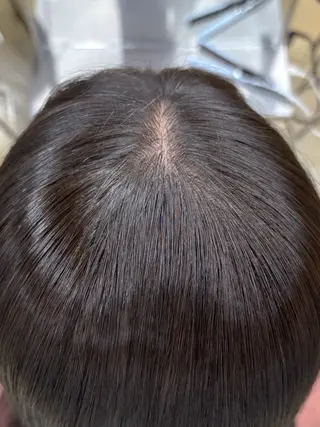 セミロング nude所属・𝐀𝐦𝐞𝐫𝐢 /透明感カラーのヘアスタイル