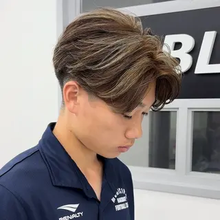 ショート カラー メンズ 🔥札幌No.1🥇 パーマ特化美容師🔥のヘアスタイル