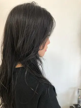 ロング うる艶レイヤーカット hinakoのヘアスタイル