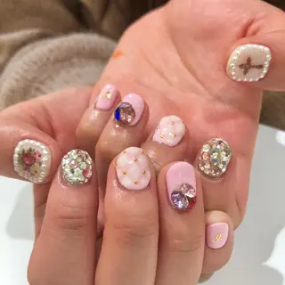 ネイル 矢崎 千春のネイルデザイン