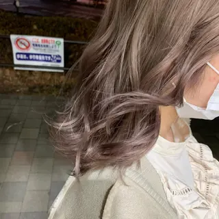 ミディアム カラー 韓国ハイトーン🦋 hikariのヘアスタイル