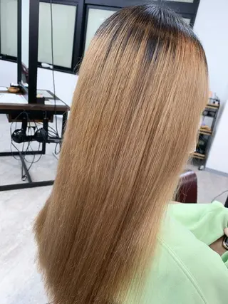 ロング 🥇近藤 恭輔🥇 Recharme新保のヘアスタイル