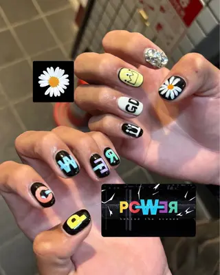 ネイル 🪐富島彩夏 /海外nail🪐のネイルデザイン